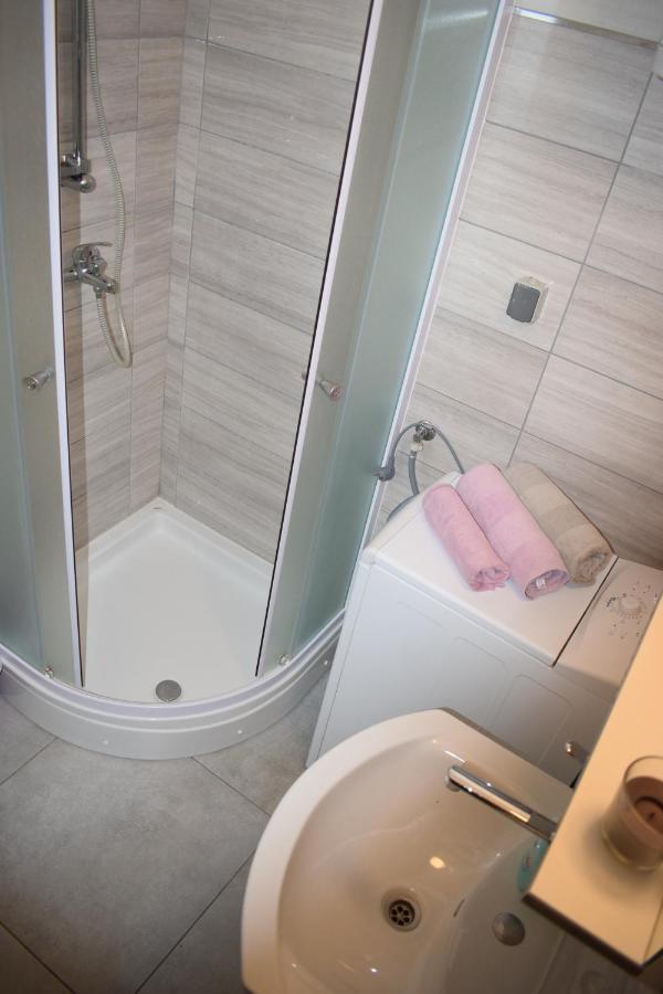 Apartment Dominis Split Bagian luar foto
