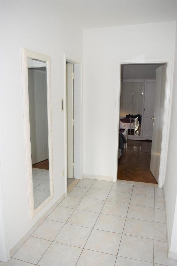 Apartment Dominis Split Bagian luar foto